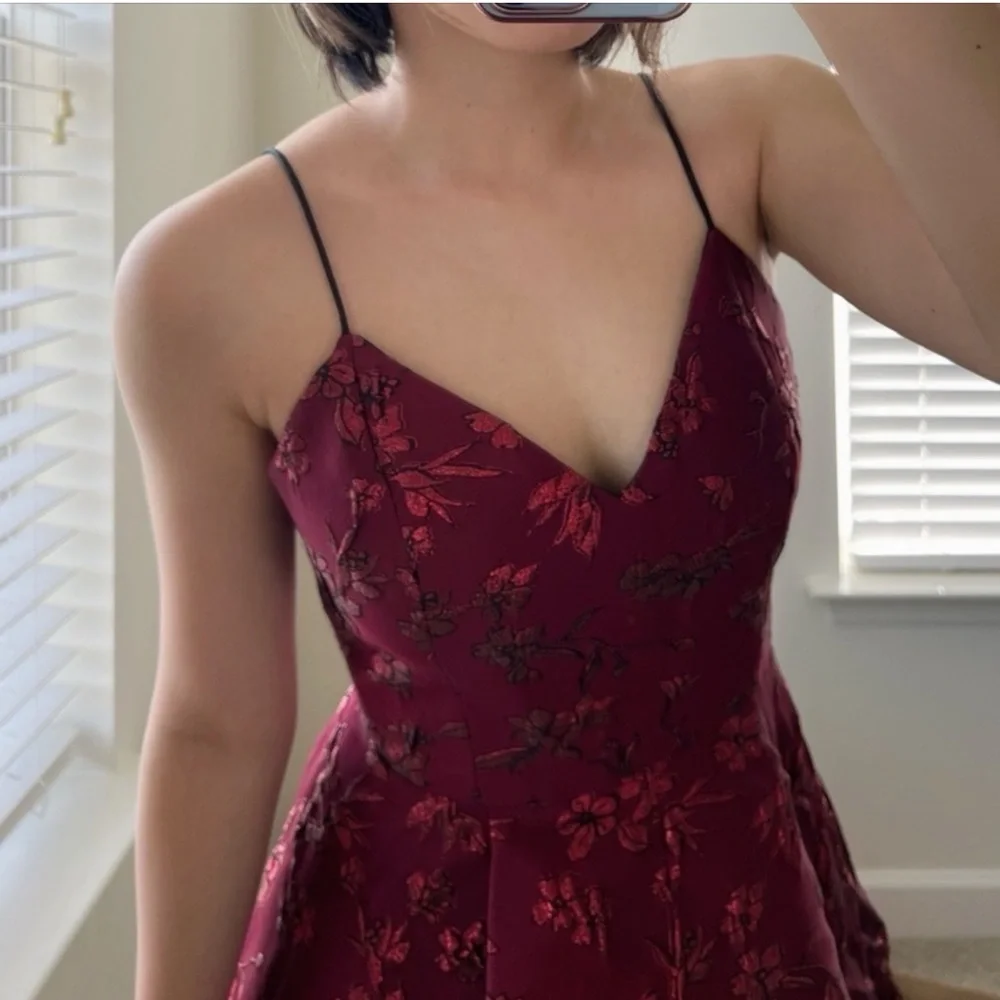 Alice + Olivia Red Floral Mini Dress​ - Picture 3 of 10
